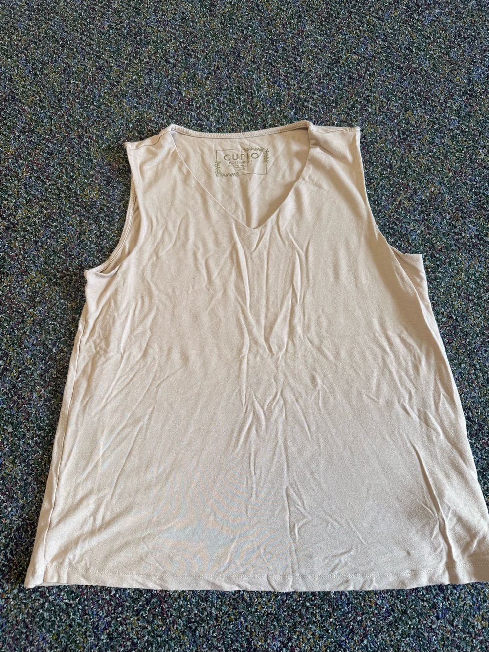 Cupio Cream Sleeveless V-Neck Tank Top